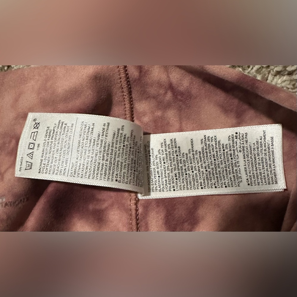 Athleta Salutation Stash Pocket II Printed 7/8 Tight Riptide Palermo - Picture 7 of 7